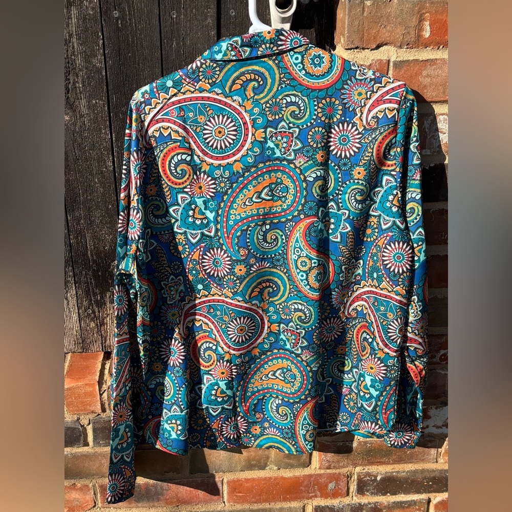 123. Amazon Women’s Paisley Bohemian LS Shirt Button-down Tunic, Size XXL - Picture 4 of 9